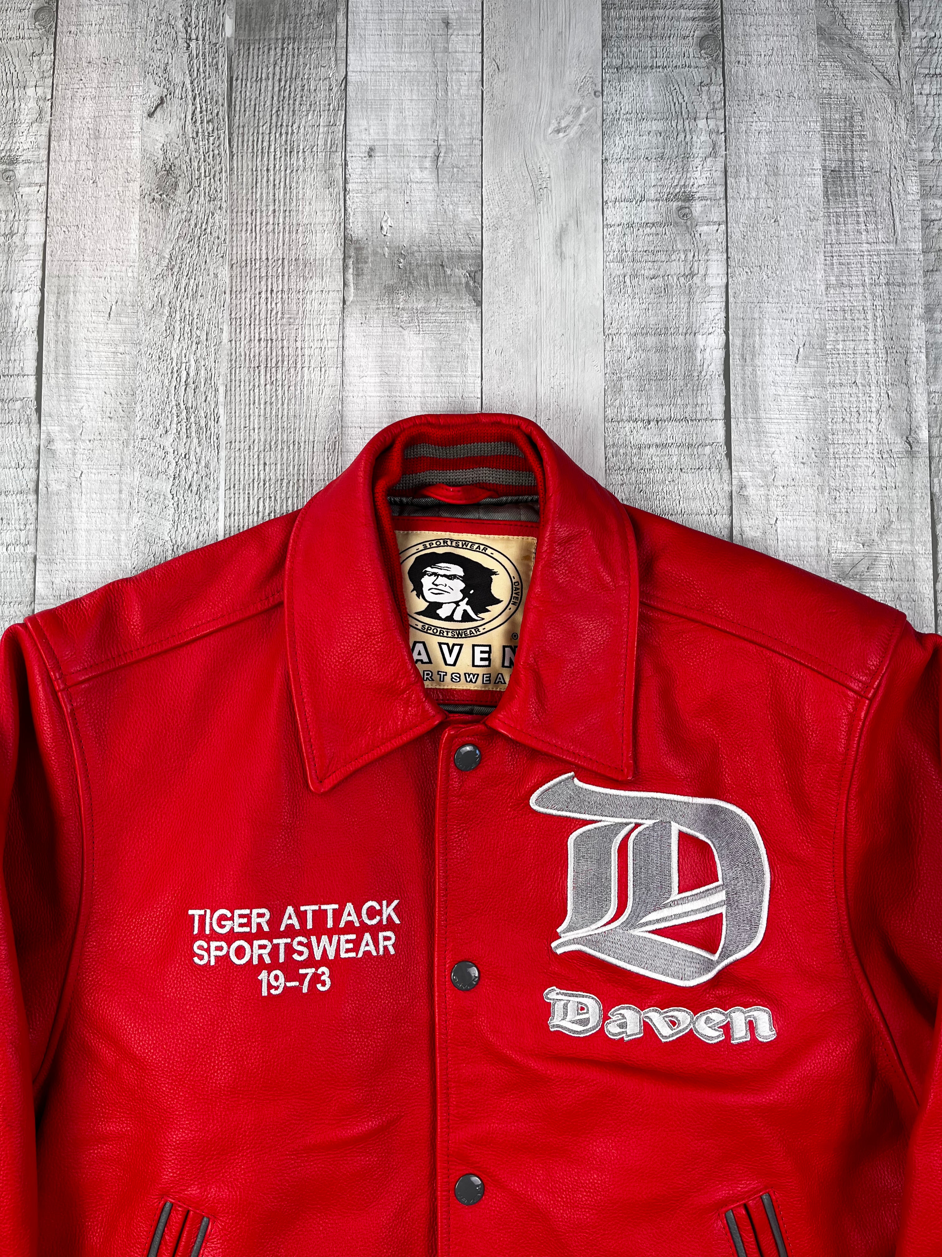 Daven Vintage Echtlederjacke Tigers Attack 90s Rot L