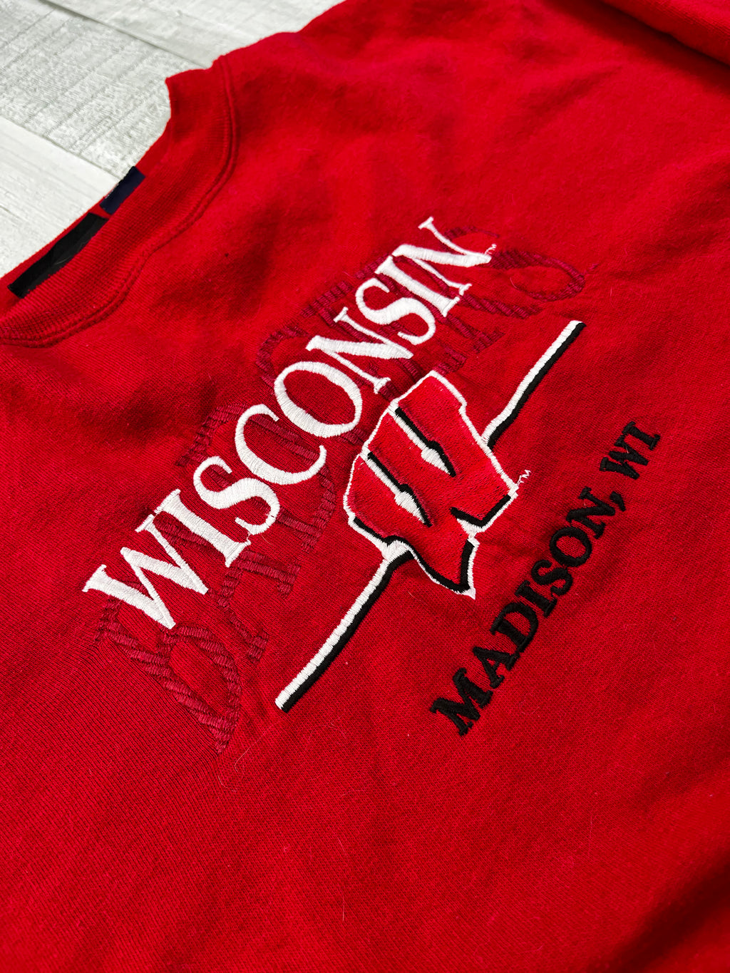 Vintage Wisconsin Sweater Y2K Grau Rot L