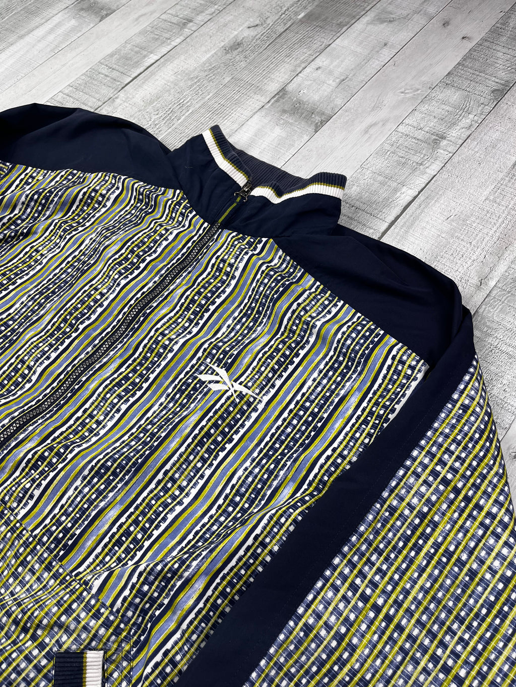 Reebok Vintage Trainingsjacke Muster 90s Dunkelblau Gelb L