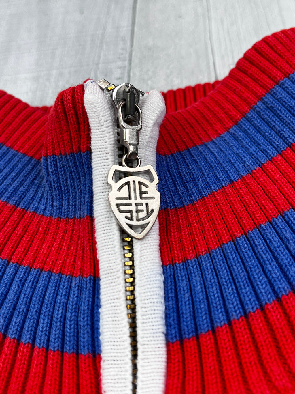 Diesel Vintage Zipper Victorious 90s Weiß Rot Blau XL