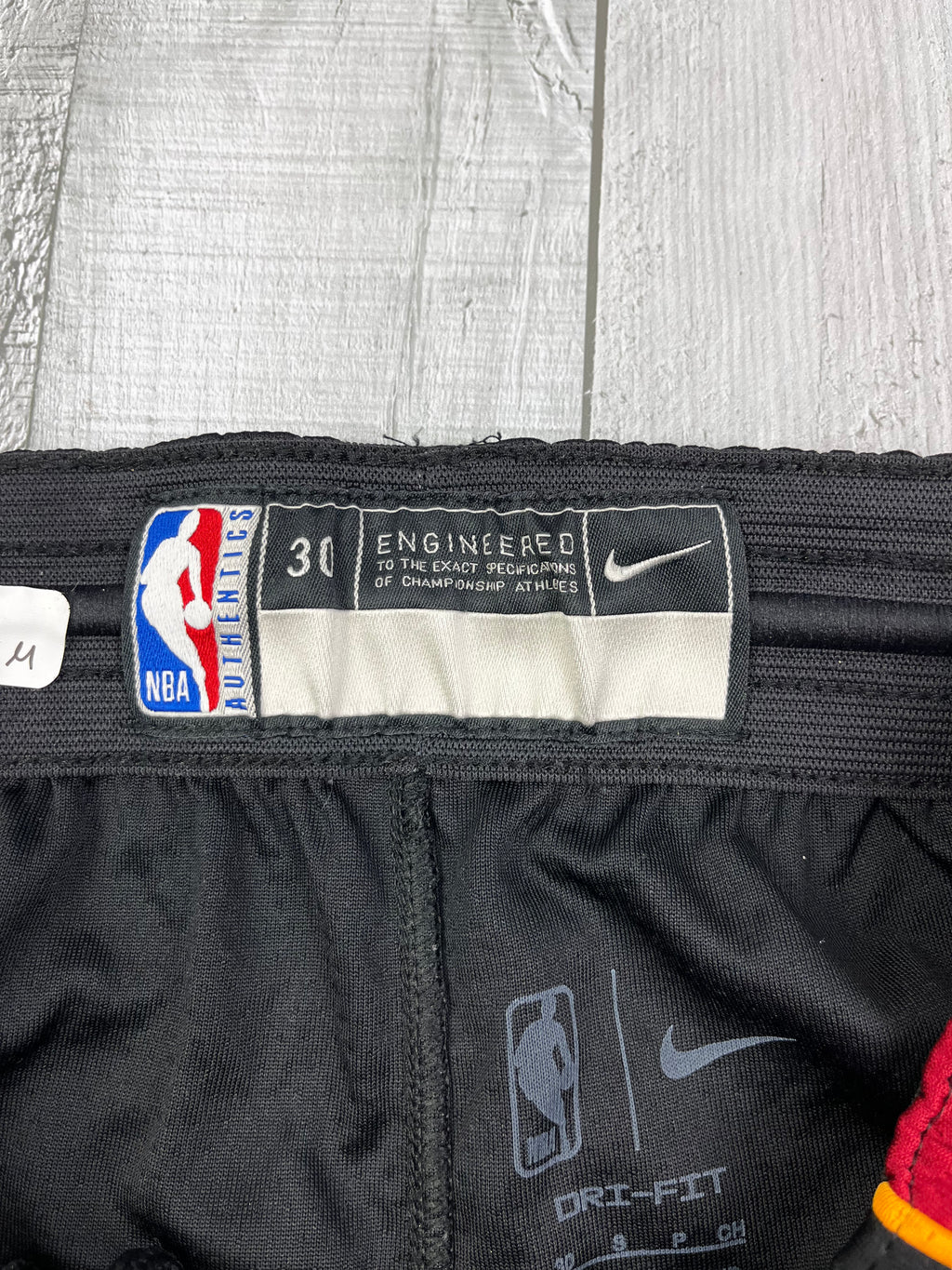 Nike NBA Miami Heats Basketball Jersey Hose Schwarz Rot S