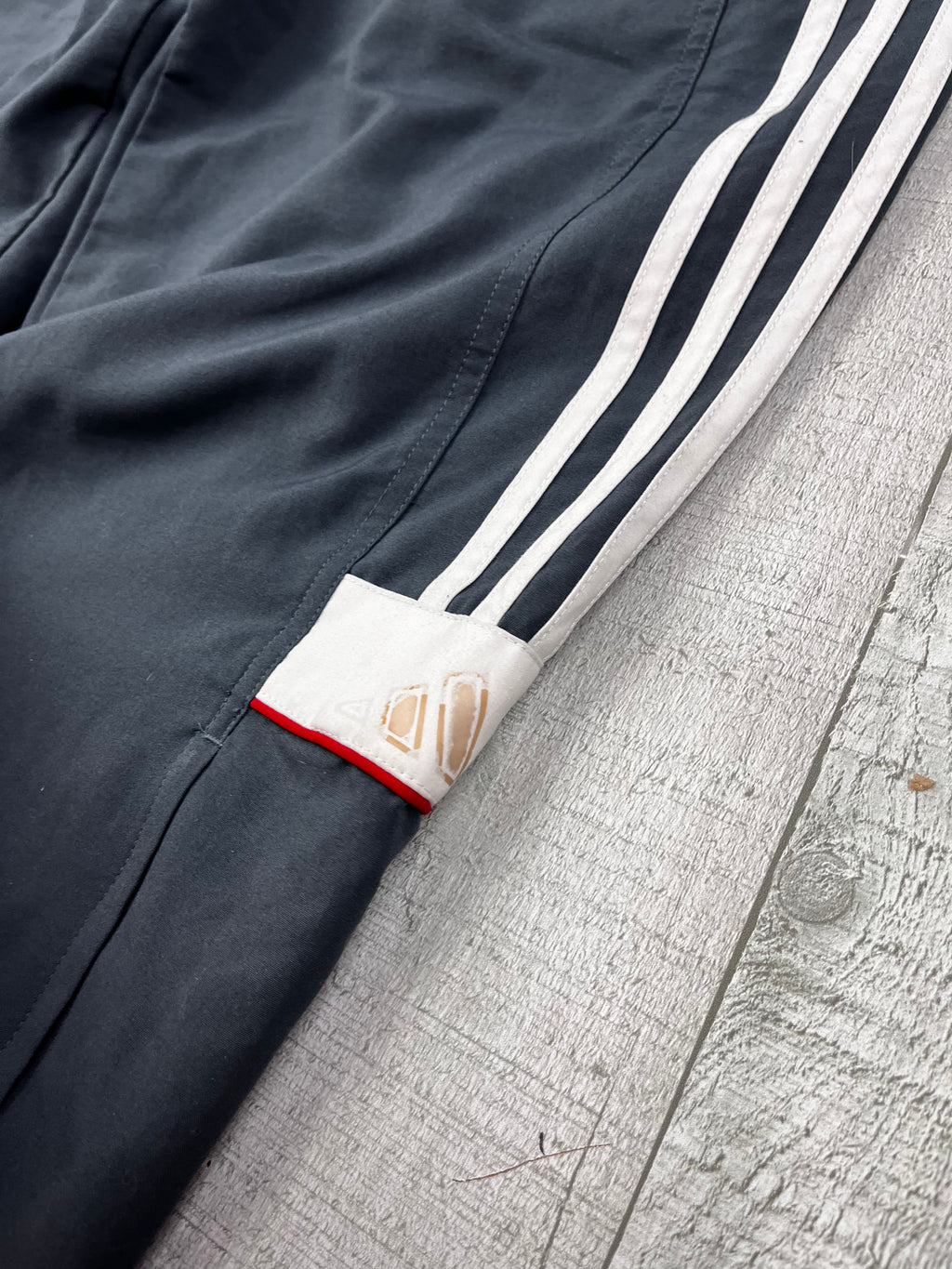 Adidas Vintage Trackpants Y2K Dunkelgrau M