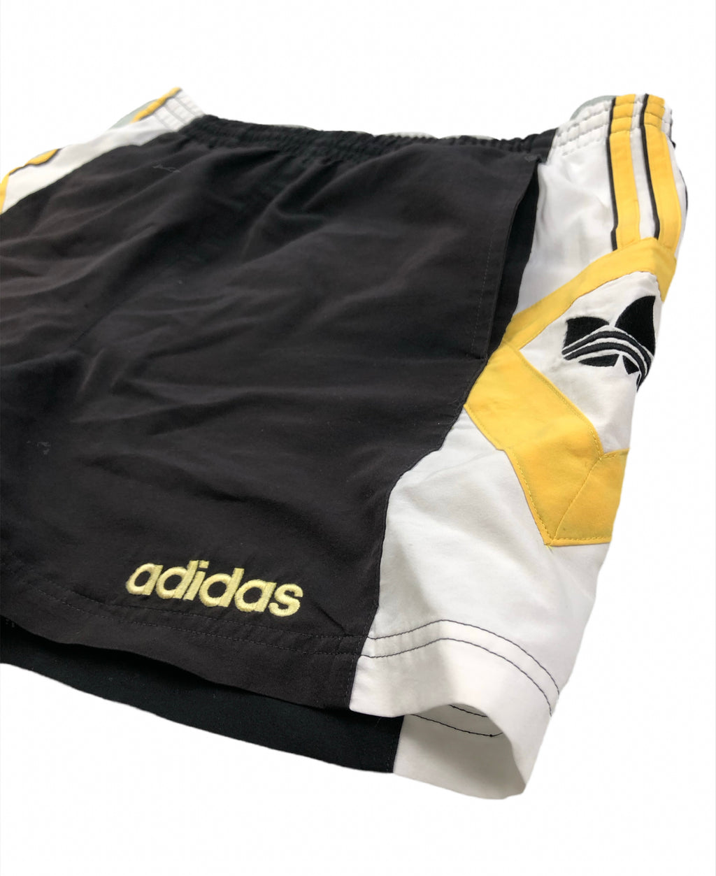 Adidas Vintage Sporthose Kurz 90s Schwarz Weiß Gelb M