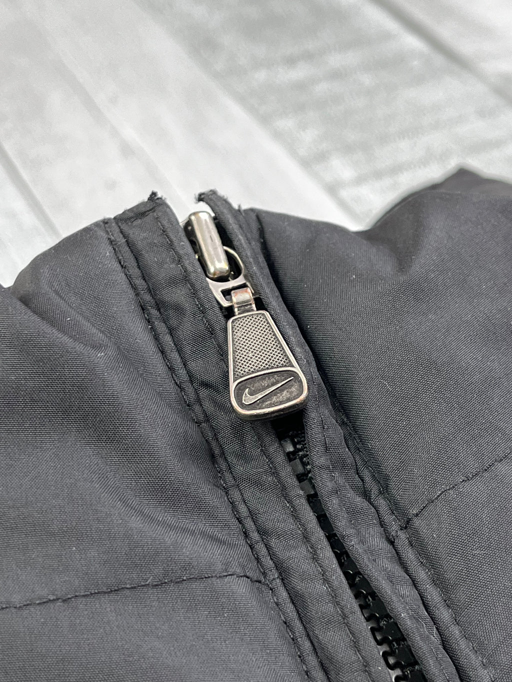 Nike Vintage Daunenjacke Y2K Gummizug Schwarz S