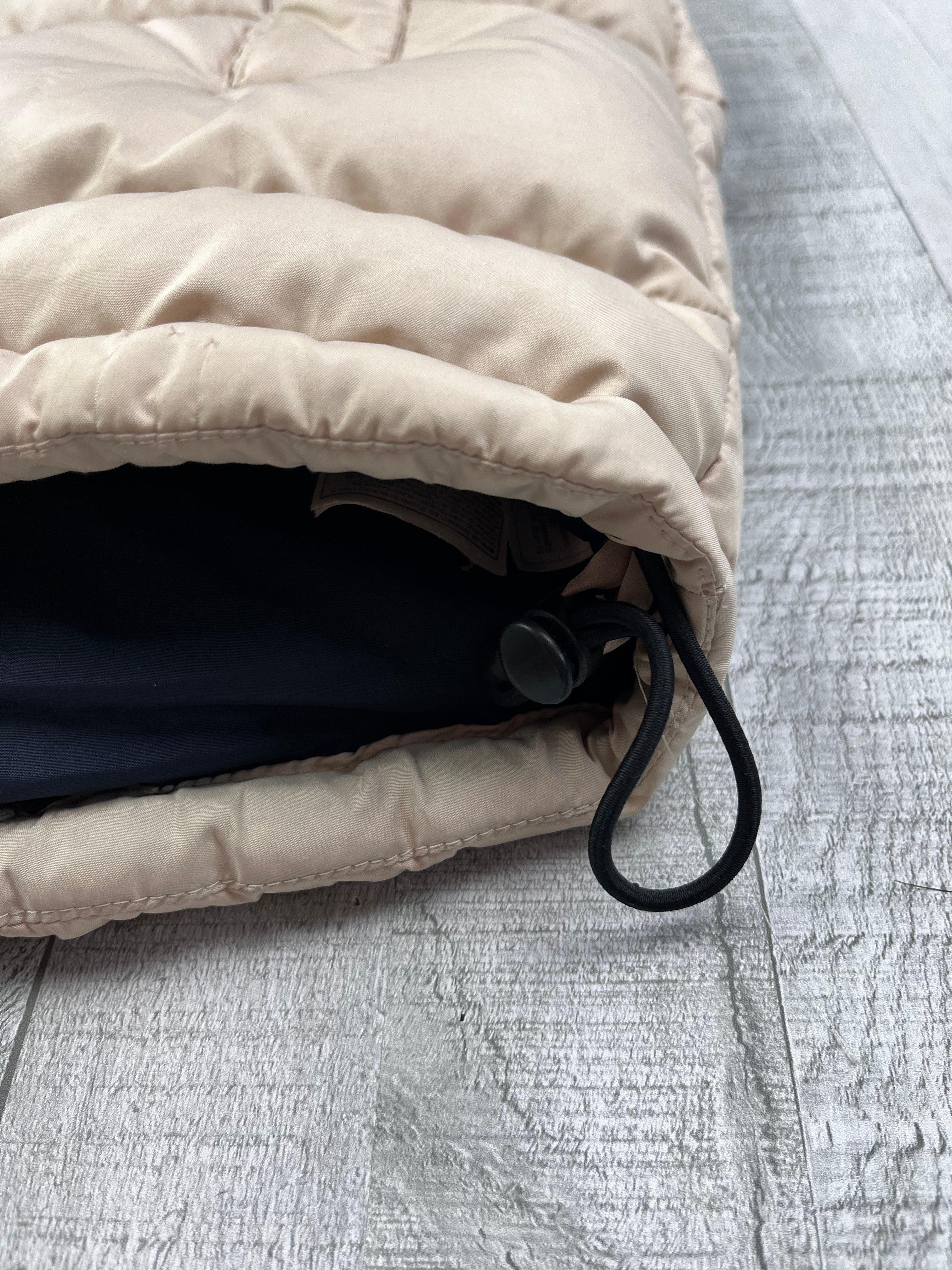 Nike Vintage Daunenweste Gummizug Y2K Beige M