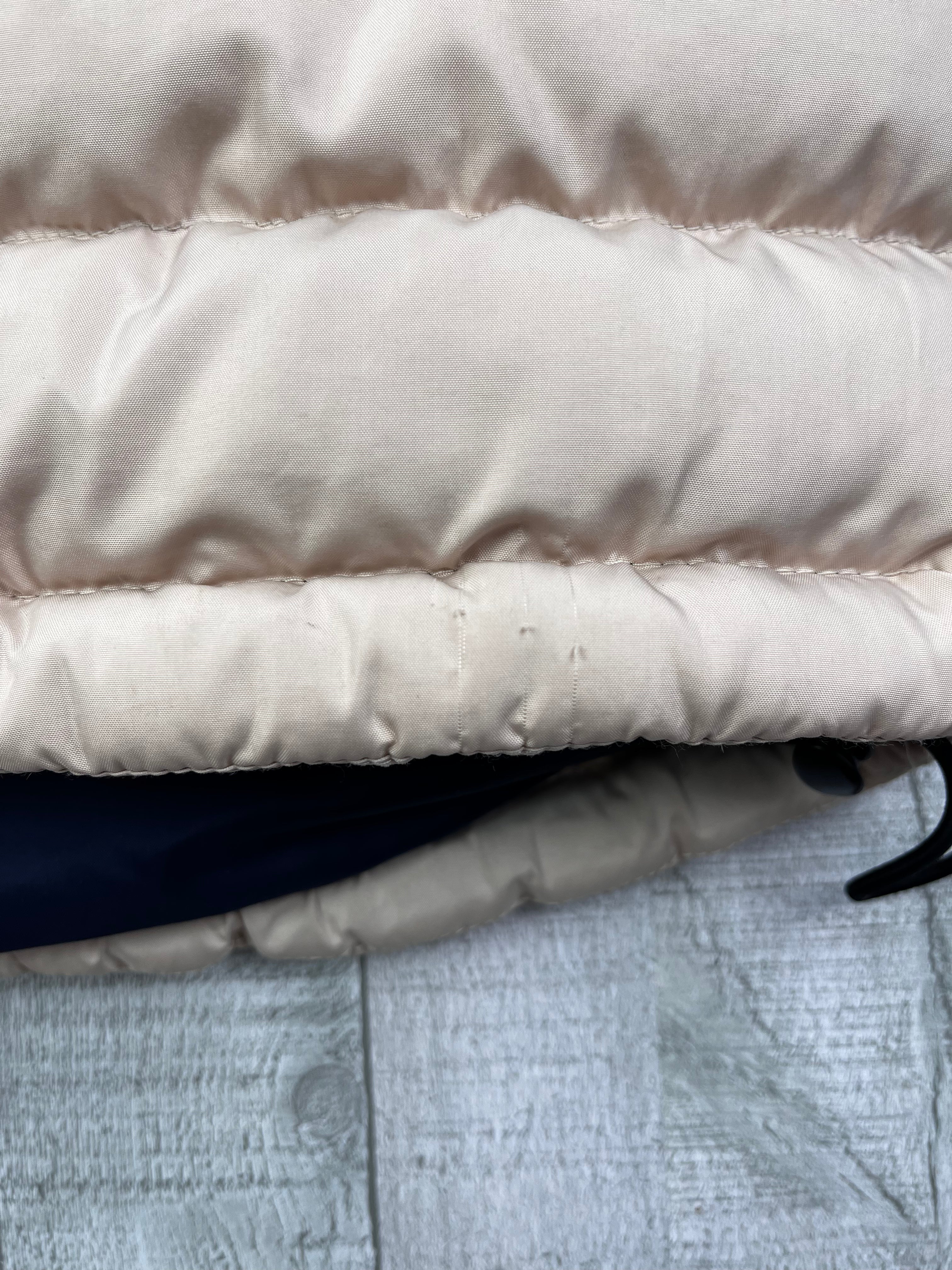 Nike Vintage Daunenweste Gummizug Y2K Beige M