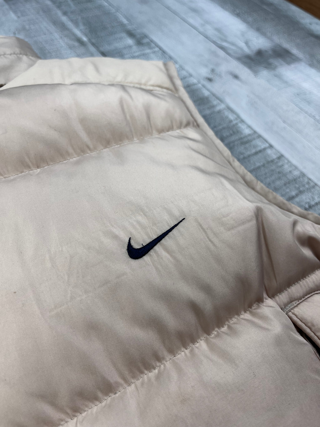 Nike Vintage Daunenweste Gummizug Y2K Beige M