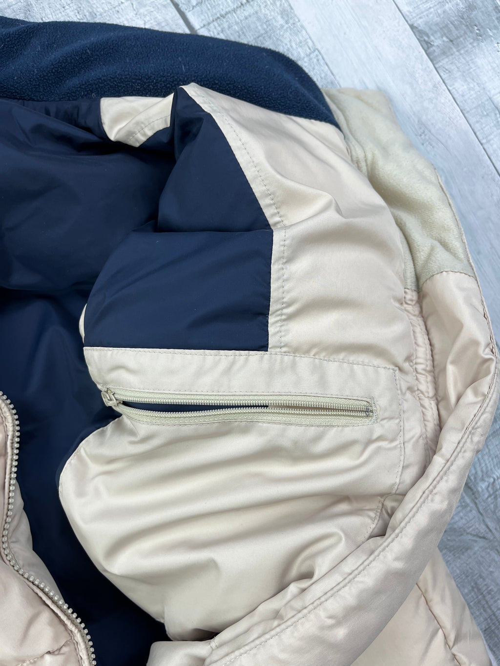 Nike Vintage Daunenweste Gummizug Y2K Beige M