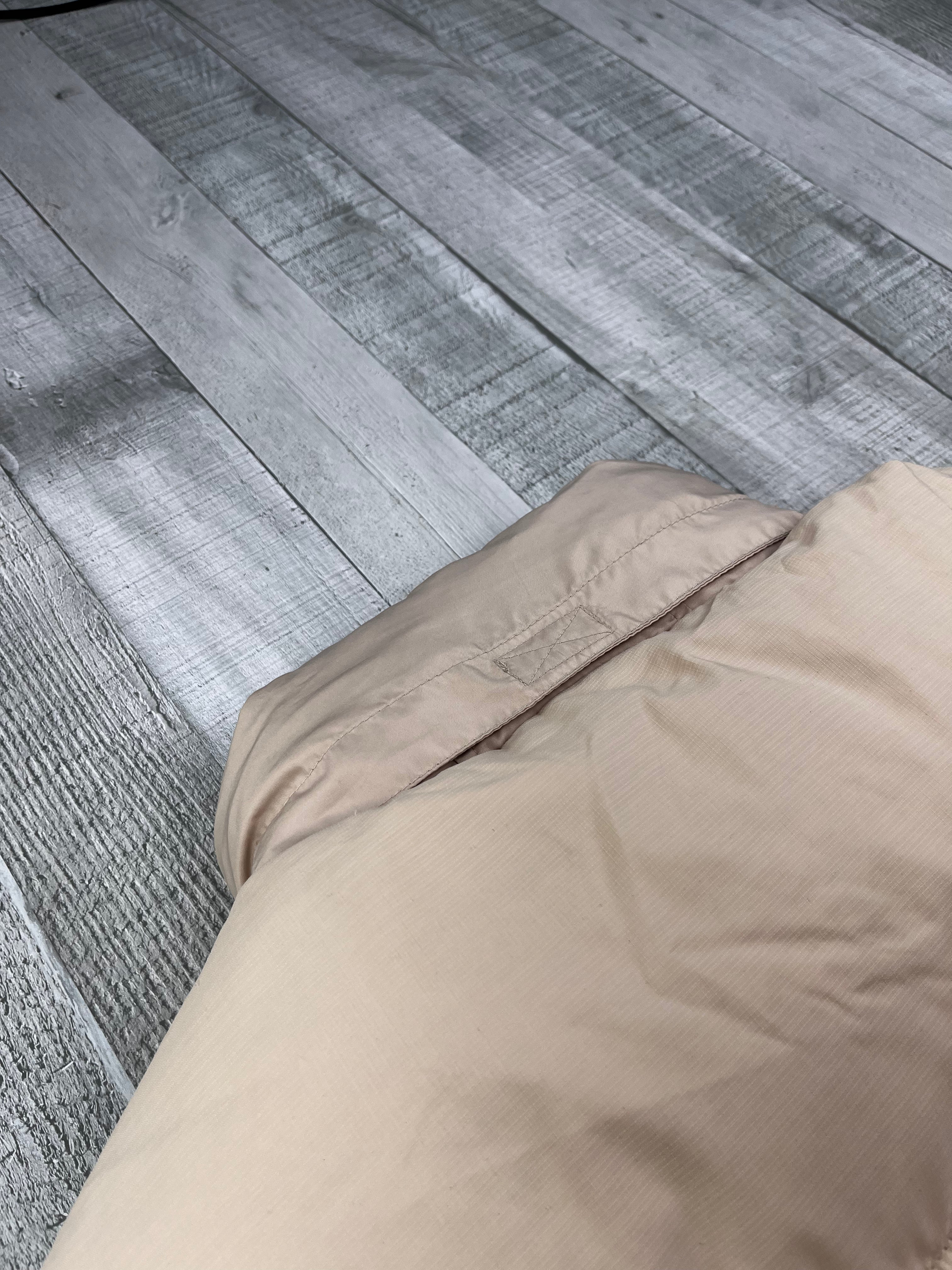 Nike Vintage Daunenweste Gummizug Y2K Beige M